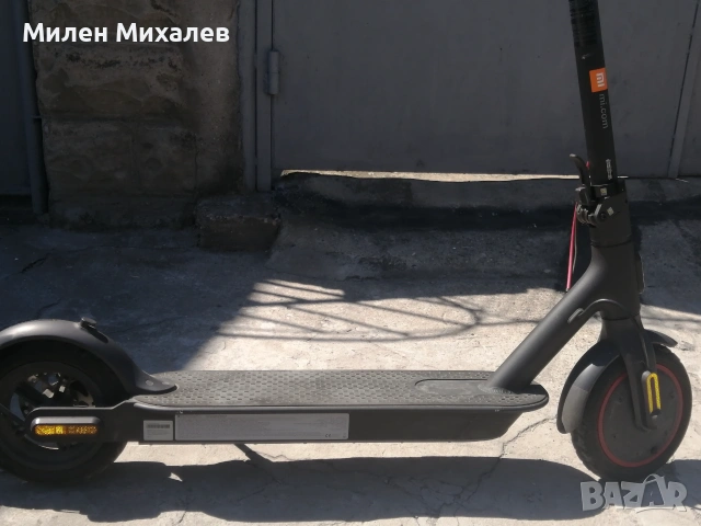Продавам електрическа тротинетка XIOMI MI Pro  2.Перфектно състояние. , снимка 12 - Ролери, кънки - 54967071