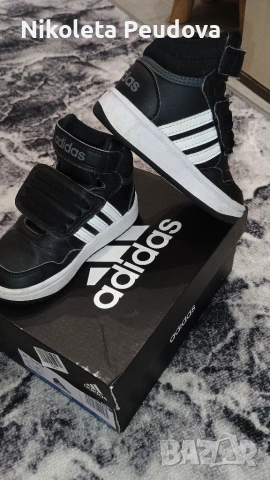 Детски маратонки adidas, снимка 2 - Детски маратонки - 54956005