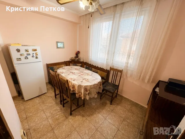 Голяма двуетажна къща в с. Камен | на 50 км. от В. Търново, снимка 11 - Къщи - 55676709