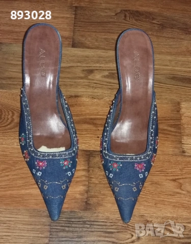 Интересни дамски обувки ALDO 
