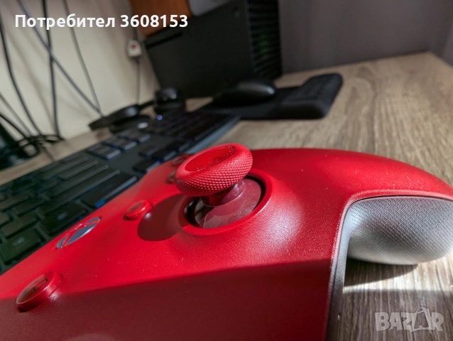Червен XBOX контролер, снимка 3 - Друга електроника - 55044418