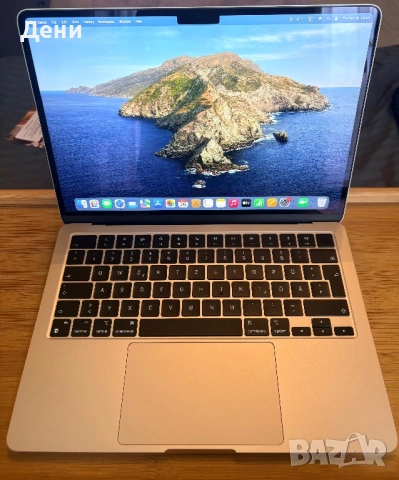 MacBook Air 13” M3 Chip 256GB SSD(2024).+ подарък калъф за носене.