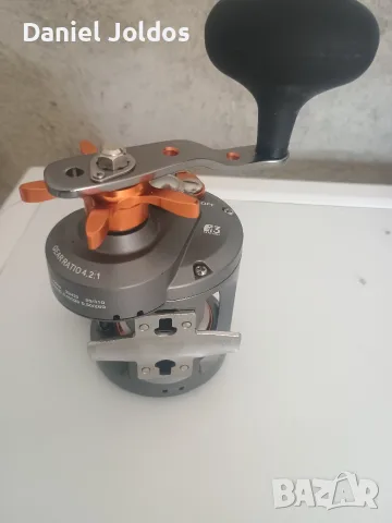 Мултипликатор Okuma Coldwater CW-303DLX (Лява дръжка) + Плетено влакно, снимка 4 - Макари - 55570316