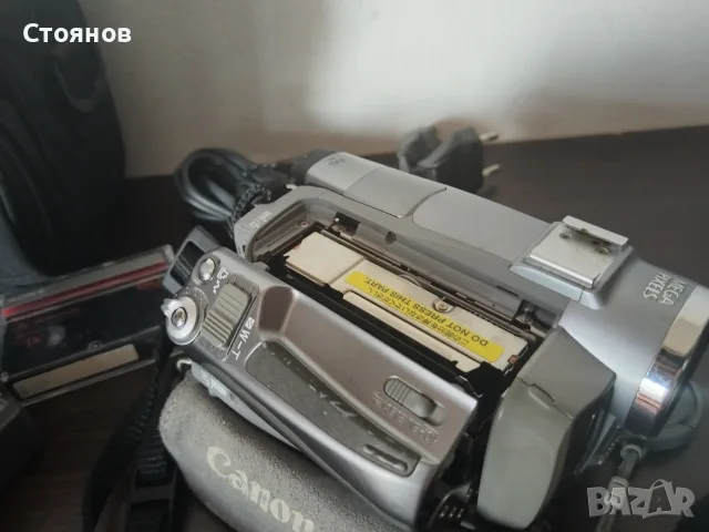 Камера Canon MVX300 Mini DV Camcorder Japan, снимка 14 - Камери - 54532419