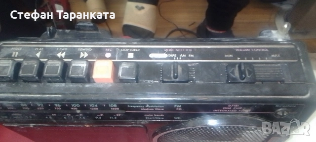 радио касетофон Phillips за части , снимка 2 - Радиокасетофони, транзистори - 54624284