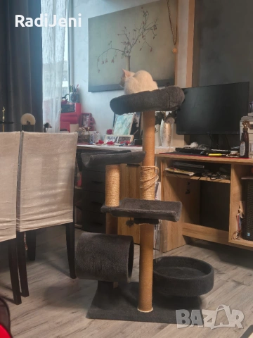 Драскалка , катерушка , къщичка , легло за котка