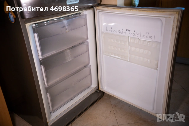 Хладилник Ariston MBA 4042 C, снимка 4 - Хладилници - 54961295