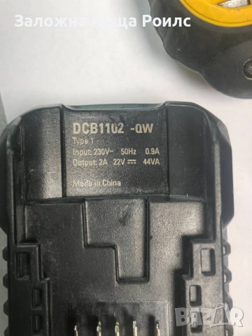 Ударен акумулаторен винтоверт DeWalt DCD776 с 2 батерии DCB183 и зарядно DCB1102, снимка 5 - Винтоверти - 54479872