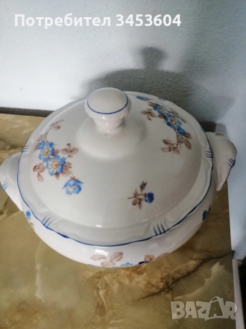 Стар порцеланов супник