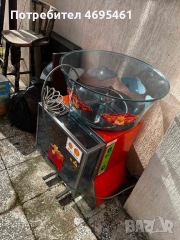 Продавам фреш машина, снимка 3 - Сокоизстисквачки и цитрус преси - 54229507