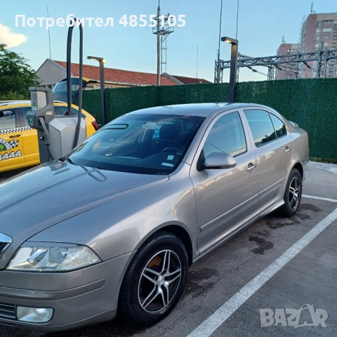 Продавам лек автомобил Шкода Октавия, снимка 3 - Автомобили и джипове - 54887371