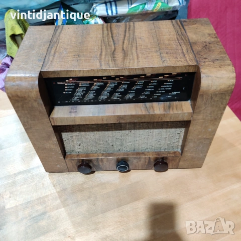 Антично радио Braun Super 4650W , снимка 2 - Антикварни и старинни предмети - 53905254