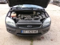 Продавам изключително запазен ford focus 1.6i, бензин., снимка 10