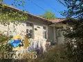 Едноетажна къща в село Долно Ботево, общ. Стамболово, снимка 1