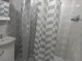 Самостоятелна жилищна сграда с гараж, снимка 6