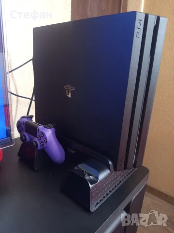 Playstation 4 pro с 2 джойстика 