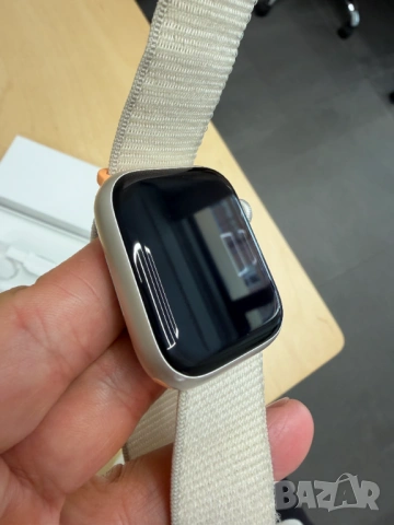 Apple Watch Series 9 GPS 45mm Starlight Aluminium Case – Отлично състояние, снимка 2 - Друга електроника - 54421508