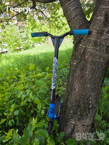 Тротинетката Oxelo MF One Blue freestyle за трикове за ръст 110 - 140 до 100 кг.