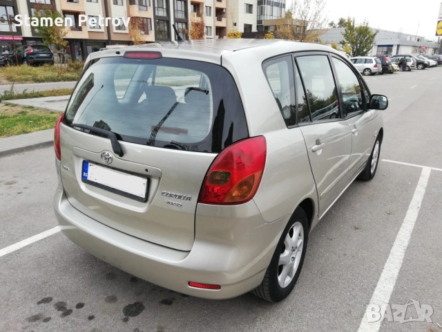 Toyota Corolla verso 1.8i Linea Sol/LPG, снимка 3 - Автомобили и джипове - 54606046