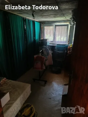 Продавам къща 3 етажа, снимка 14 - Къщи - 55674987