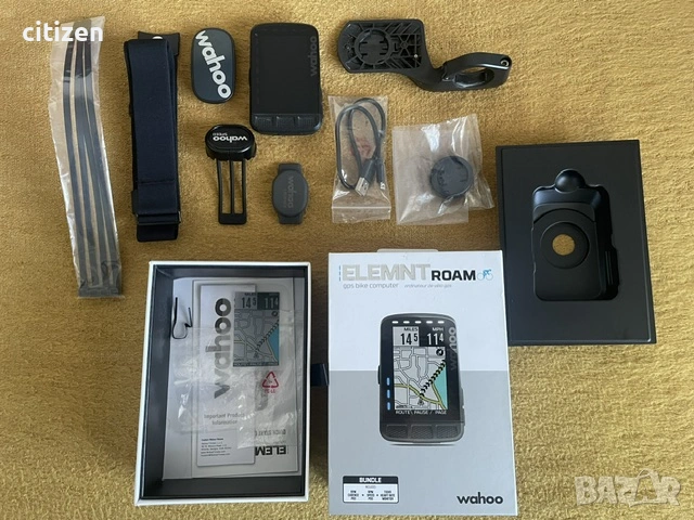 Wahoo Elemnt Roam V1 Cycle Computer with Box and Accessories