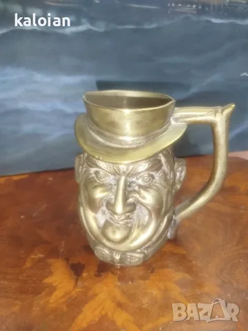 Винтидж фигурална халба от масивен месинг, известна в традицията като „Toby Jug“ или „Toby Mug“, снимка 3 - Антикварни и старинни предмети - 55645730