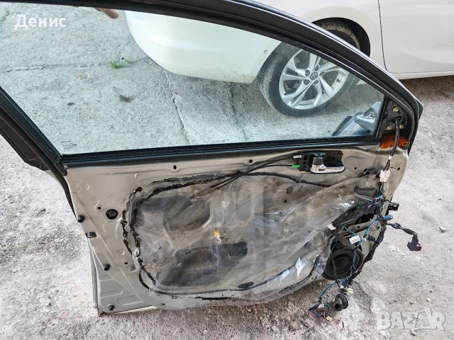 Врати за Avensis T25 2004, снимка 4 - Части - 55527901