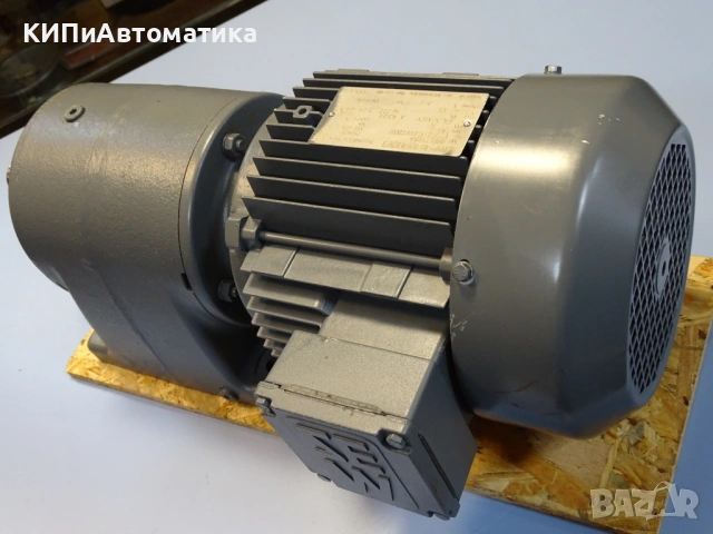 мотор редуктор SEW-EURODRIVE R60DT90S4 Helical Gear Box Motor 1.1kW, снимка 6 - Резервни части за машини - 54580031