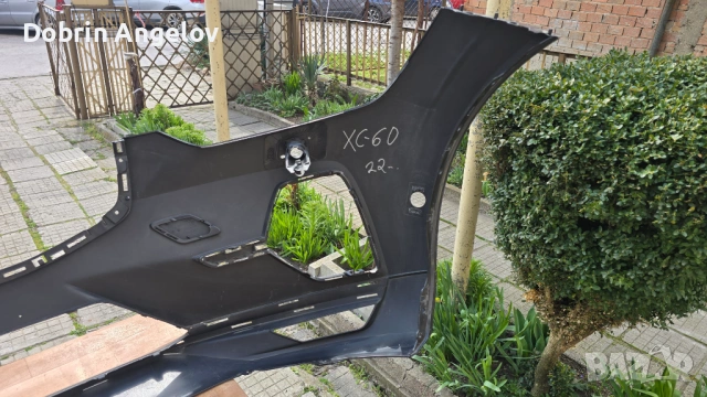 Оригинална предна броня за Volvo XC60 (2022-2024) + долна решетка, снимка 7 - Части - 54102647
