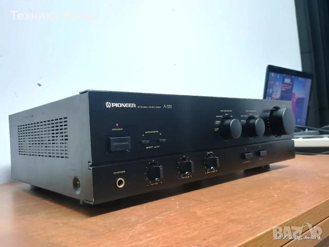 Pioneer A-335 в перфектно техническо и много добро външно състояние., снимка 3 - Ресийвъри, усилватели, смесителни пултове - 54578161