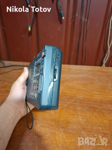 Продава се радио Sony ICF-SW30 . , снимка 4 - Радиокасетофони, транзистори - 54912718