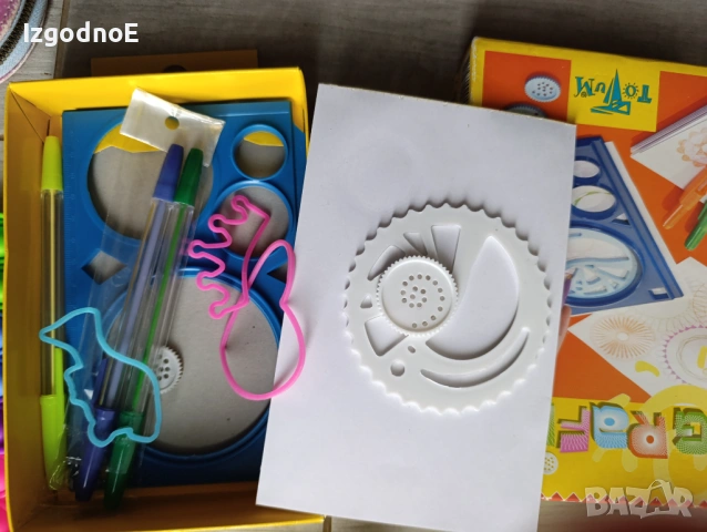 Различни настолни игри, магнитни игри, фокуси , снимка 13 - Игри и пъзели - 37804471