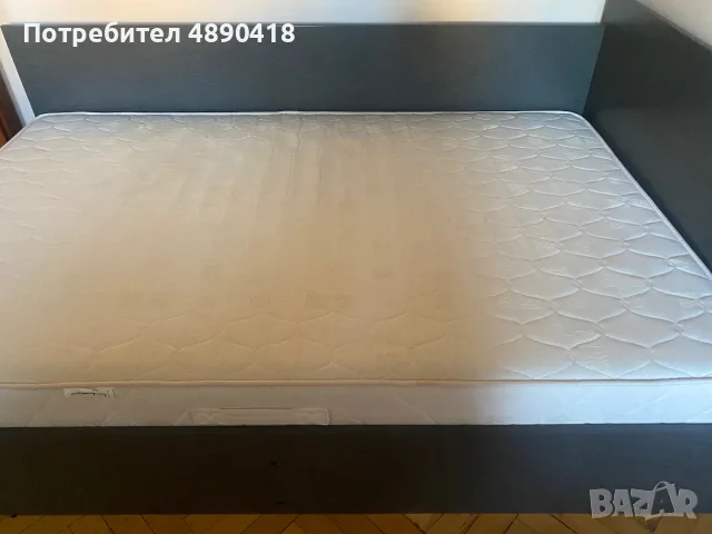 Легло с матрак- използвано.