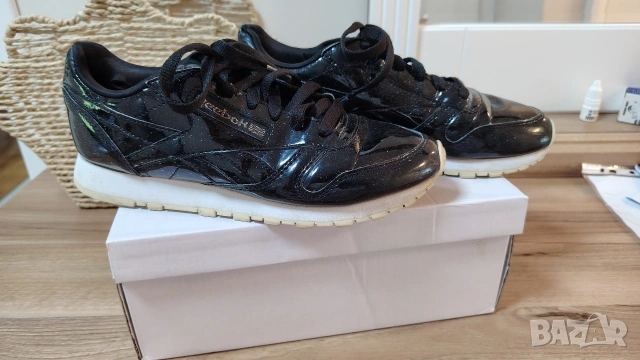 маратонки Reebok /38