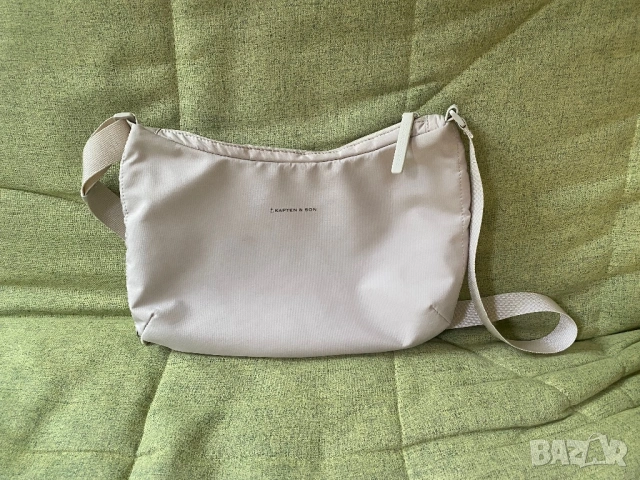 Дамска чанта в бежаво Kapten & Son Skara Sandstone, снимка 2 - Чанти - 54907839