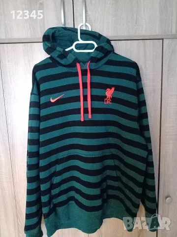 Нов суичър на Liverpool 