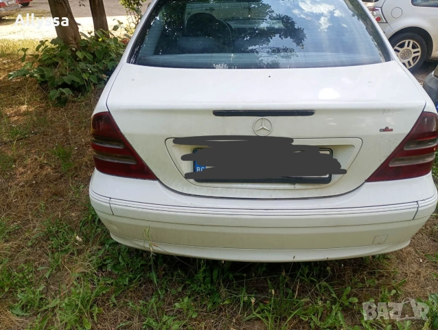 Mercedes w203  на части, снимка 3 - Автомобили и джипове - 55014581