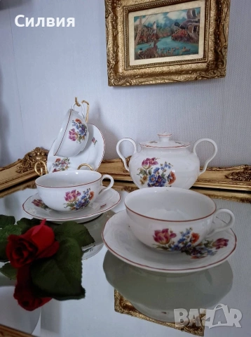 Красив комплект от български порцелан , снимка 2 - Антикварни и старинни предмети - 54220085
