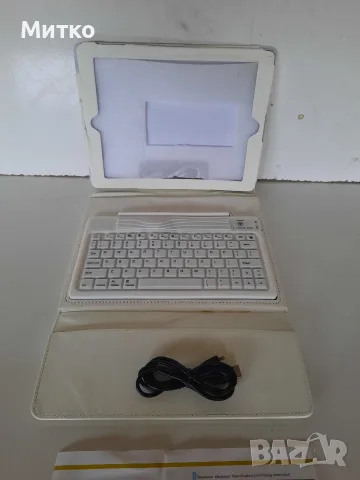 Нов калъф с Bluetooth клавиатура за iPad2/3/4 марка Keyboard, снимка 3 - Калъфи, кейсове - 55592158