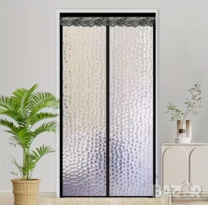 Магнитна термоизолационна завеса за врата