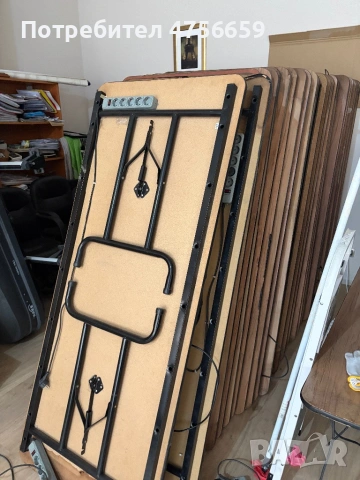 Сгъваеми маси – 30 бр. + разклонители / метална рамка като нова, снимка 2 - Бюра - 54192648