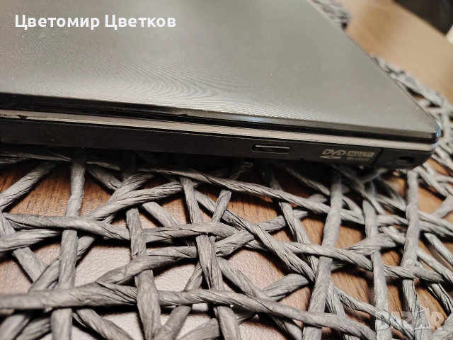 Лаптоп Asus X550V , снимка 6 - Лаптоп аксесоари - 54454506