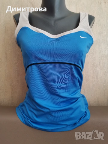 Оригинален Nike-спортен топ, снимка 3 - Корсети, бюстиета, топове - 54334049