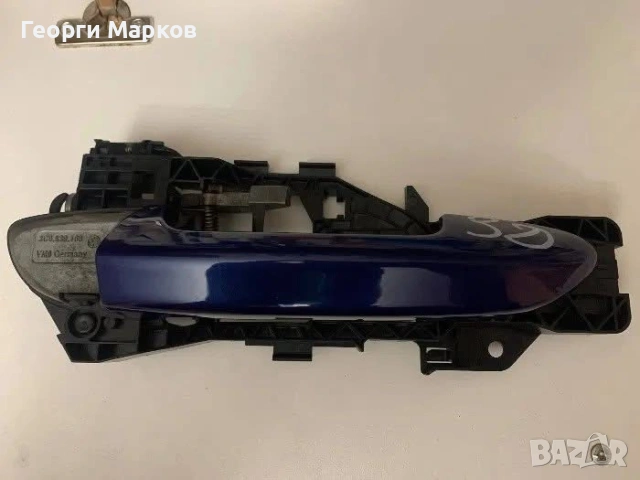 Външна дръжка за врата Passat b6, 2006г. Тъмносин металик, запазена. 6 евро