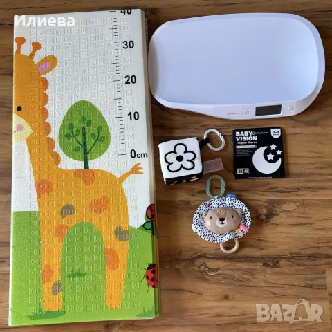 бебешка везна килимче черно-бели карти и играчки