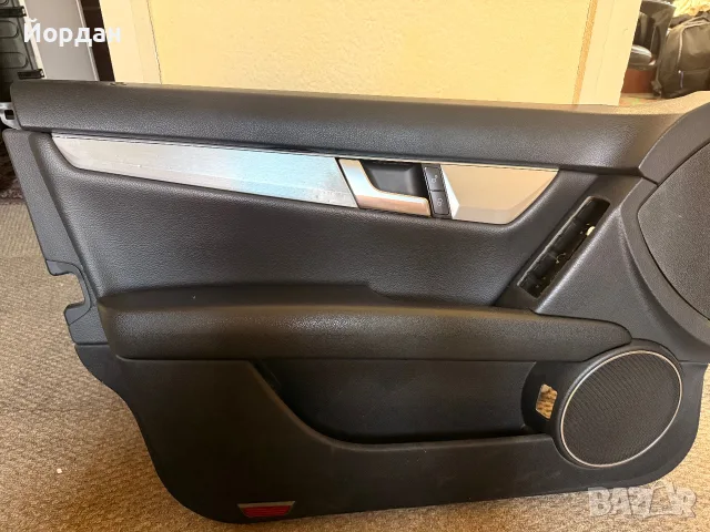Кори за предни врати Mercedes W204 + нови копчета