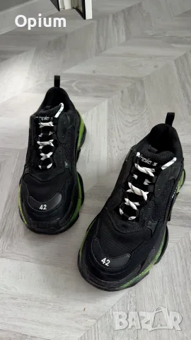 Balenciaga Triple S, снимка 2 - Спортни обувки - 55507883