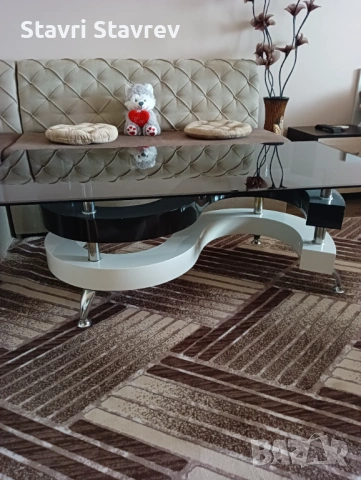 Холна маса с две табуретки