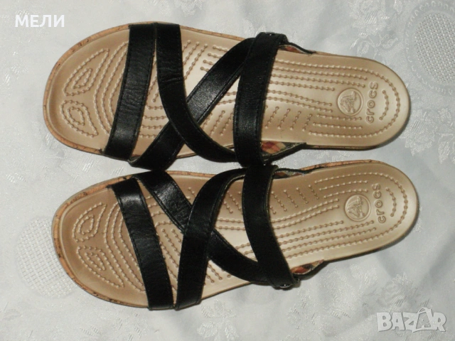 CROCS оригинални дамски нови естествена кожа 38, снимка 4 - Чехли - 54701453