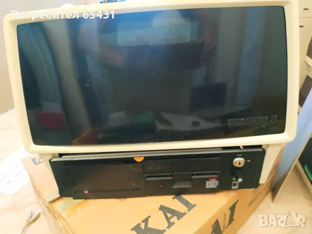 Стари компютри,части за тях,принтери, видео плейъри,видеокамери и др.